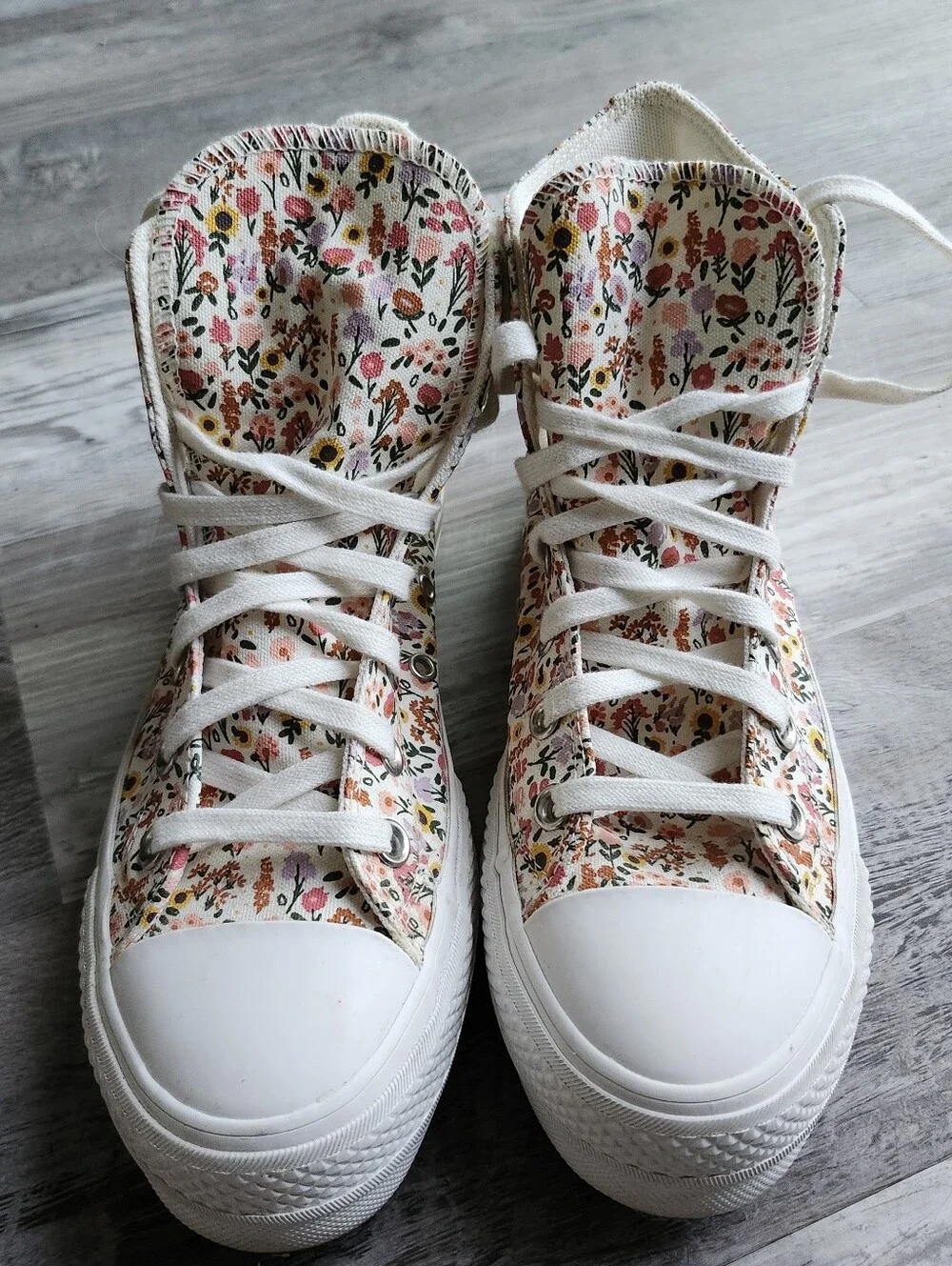 Converse Chuck Taylor Lift Platform Hi Floral Sneakers Women Size 7 NWOT - Picture 9 of 10